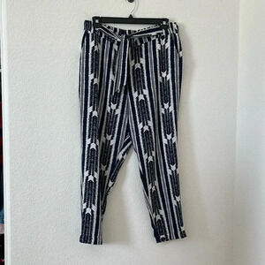 eva mendes | navy and white design pants | Sz XL